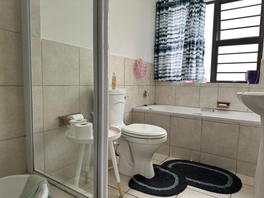 3 Bedroom Property for Sale in Burgundy Estate Western Cape